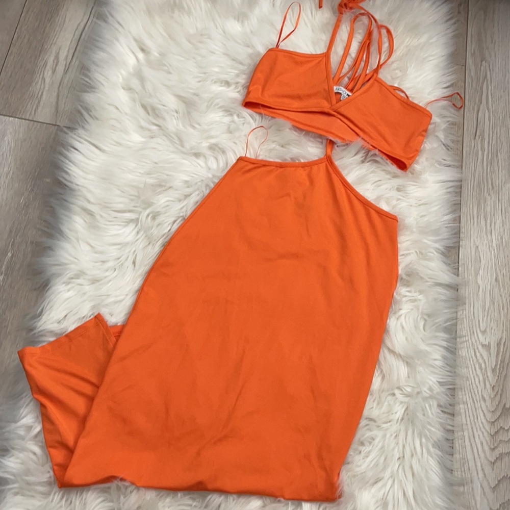 FashionNova orange skirt set.